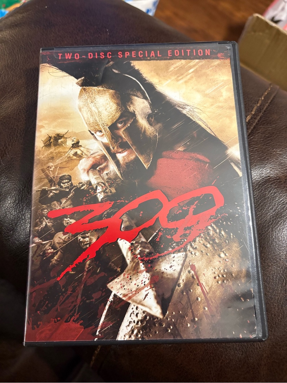 Warner Bros. 300 DVD Back Cover - Red and Brown Artwork